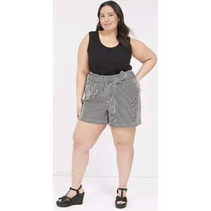 Lane Bryant Bermuda Shorts Size 24 NWT High Rise Paperbag Nautical Stripe